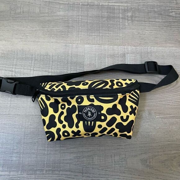 Parkland Design & Manufacturing - Recycled Materials Hip/Fanny Bag - Picture 1 of 5